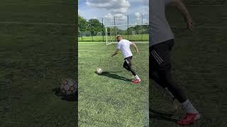 HOW TO TAKE THE PERFECT PENALTY!  TUTORIAL #Shorts