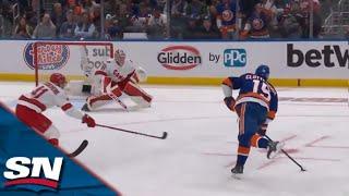 Islanders' Cal Clutterbuck Snipes Home Opening Goal After Poor Line Change By Hurricanes
