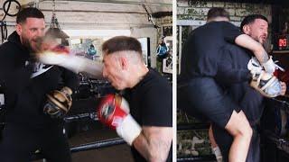 'HE'LL S*** HIMSELF NOW - HIS A***H*** GOES!' - TRAINER MICKY BOURKE TAUNTS BIG PUNCHING SEAN NOAKES
