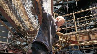 "Stone Cold" Steve Austin attempts to conquer his fear of heights: A&E "Stone Cold" Takes on America