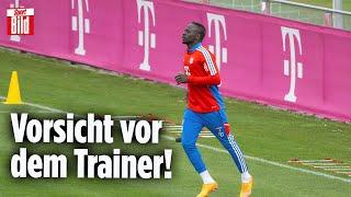FC Bayern: Thomas Tuchel zieht Sadio Mané die Hose runter | Viral daneben