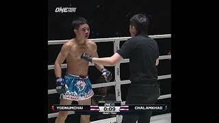 Yodnumchai  steamrolls Chalamkhao en route to a second-round TKO!