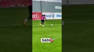 This curler from Sadio Mane in Bayern training  (via @FC Bayern) #shorts