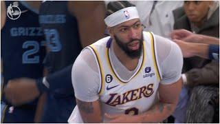 Anthony Davis suffers apparent right shoulder injury | NBA on ESPN