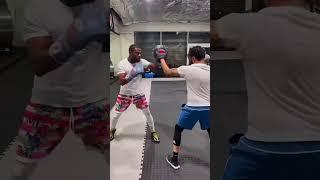 A Floyd Mayweather boxing lesson!